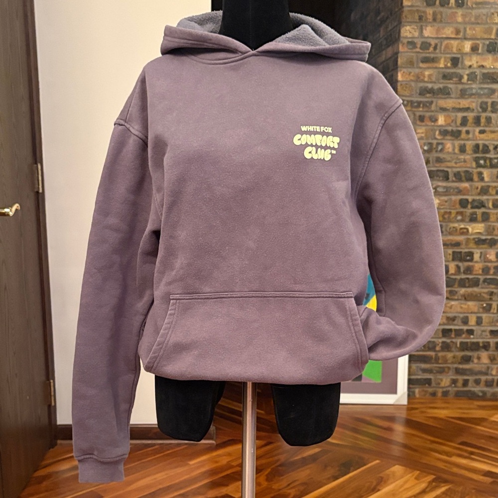 White Fox Comfort Club Gray Hoodie size XXS/XS, USED
